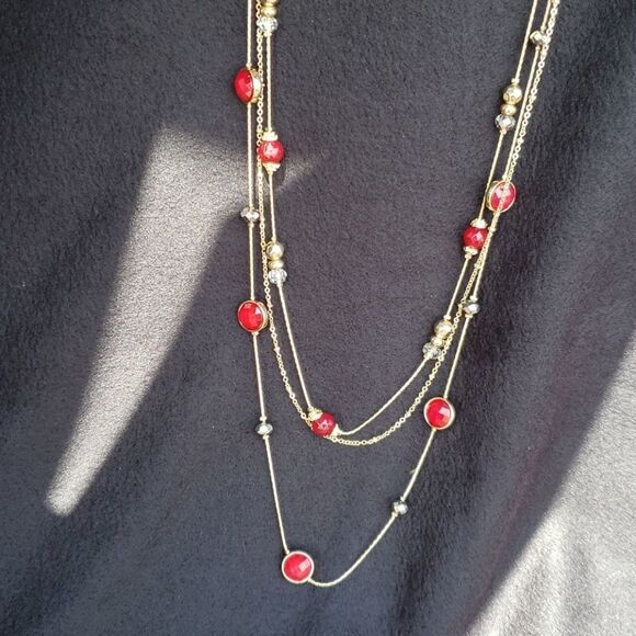 Lovely Red and Gold Necklace Bracelet Earrings Set - Picture 9 of 10